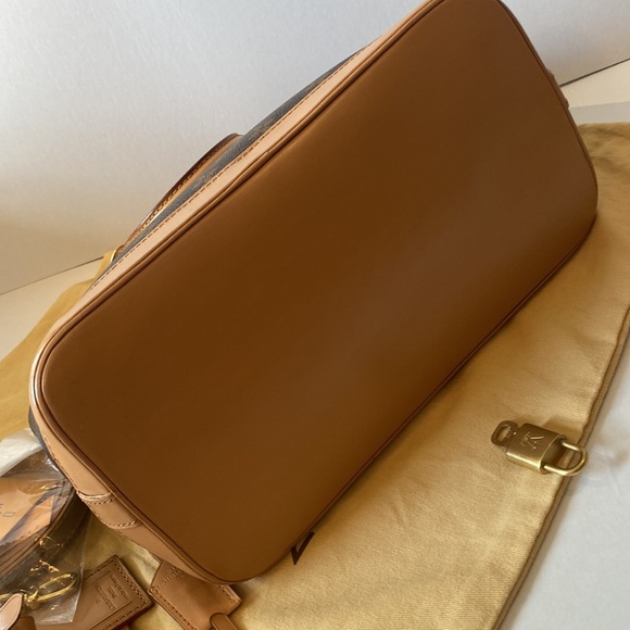 SOLD Authentic Louis Vuitton Alma Monogram pm Tote/ Shoulder bag - Picture 6 of 17